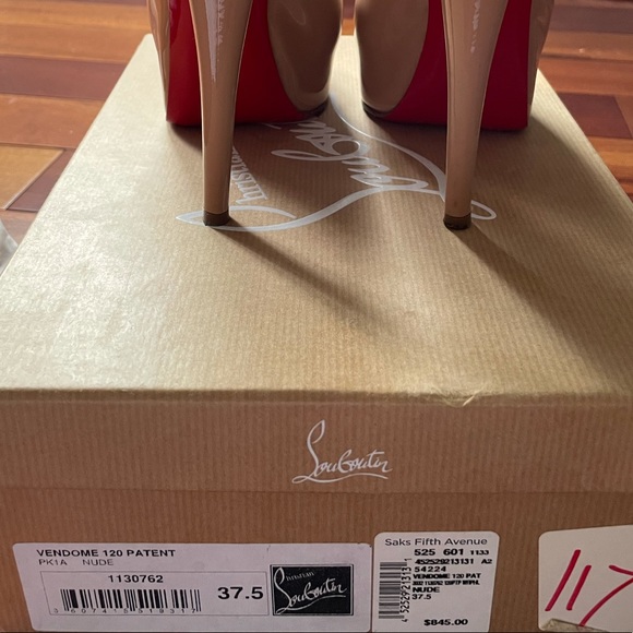 CHRISTIAN LOUBOUTIN Vendome 120 patent nude PUMP - Picture 6 of 6